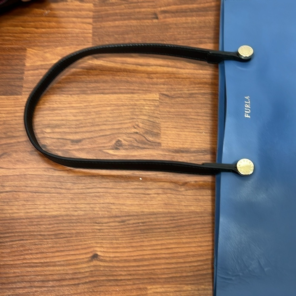 Furla Eden Tote Blue Leather with Interior Clutch Chameleon Print - Picture 14 of 16